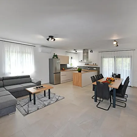 Apartment Nidus - Sky *