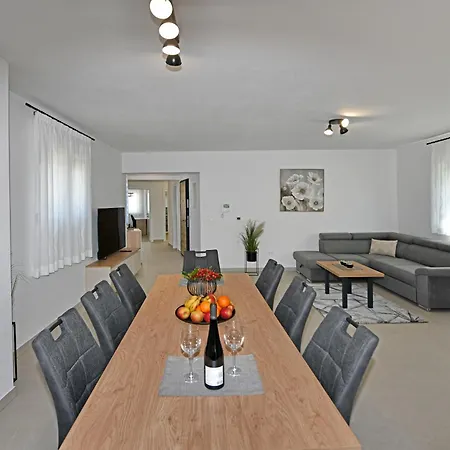 Nidus - Sky Apartment