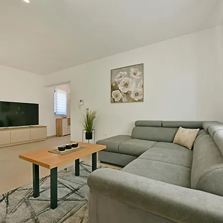 Nidus - Sky Apartment *